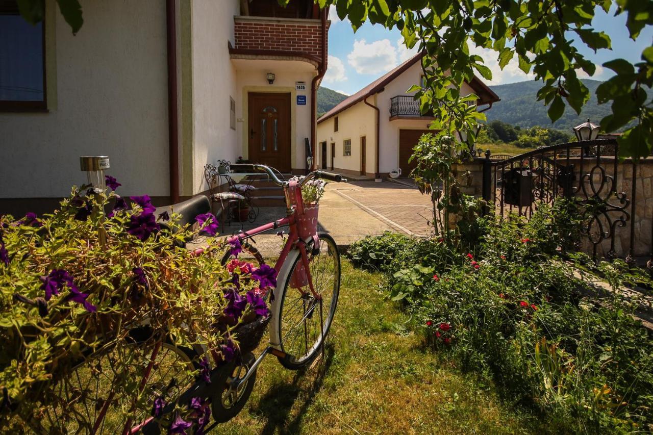 Apartman Lucija & Luka โอโทชาส ภายนอก รูปภาพ