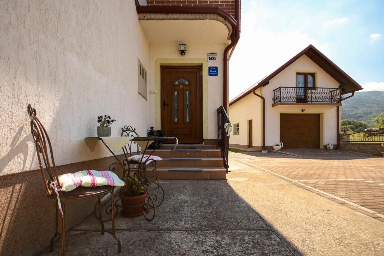 Apartman Lucija & Luka โอโทชาส ภายนอก รูปภาพ