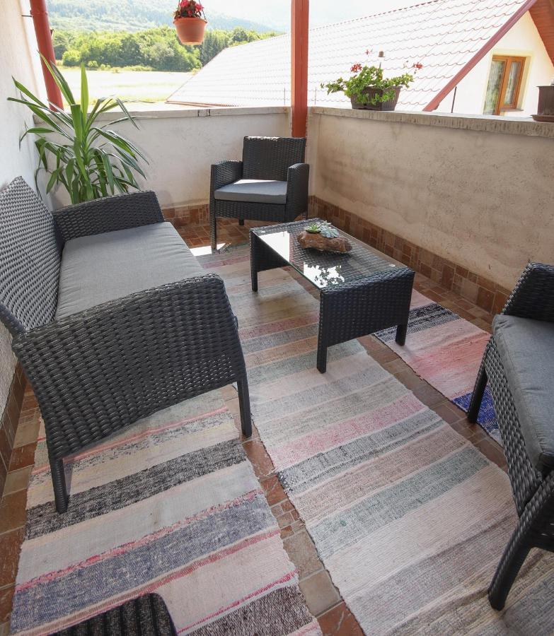 Apartman Lucija & Luka โอโทชาส ภายนอก รูปภาพ